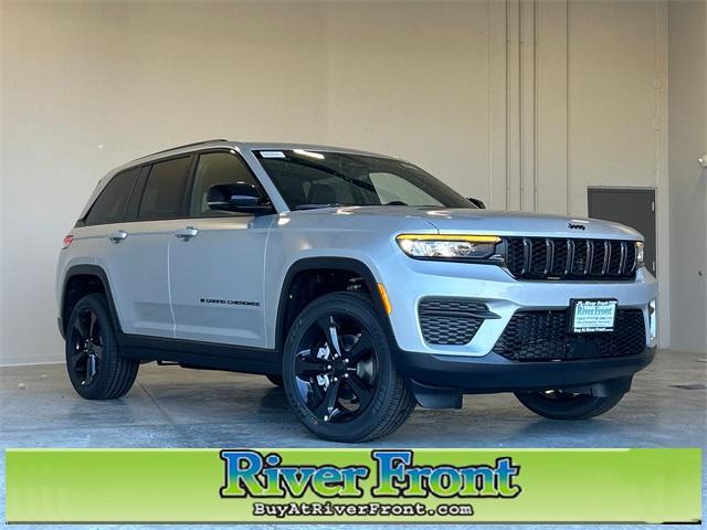 new 2025 Jeep Grand Cherokee car, priced at $38,324