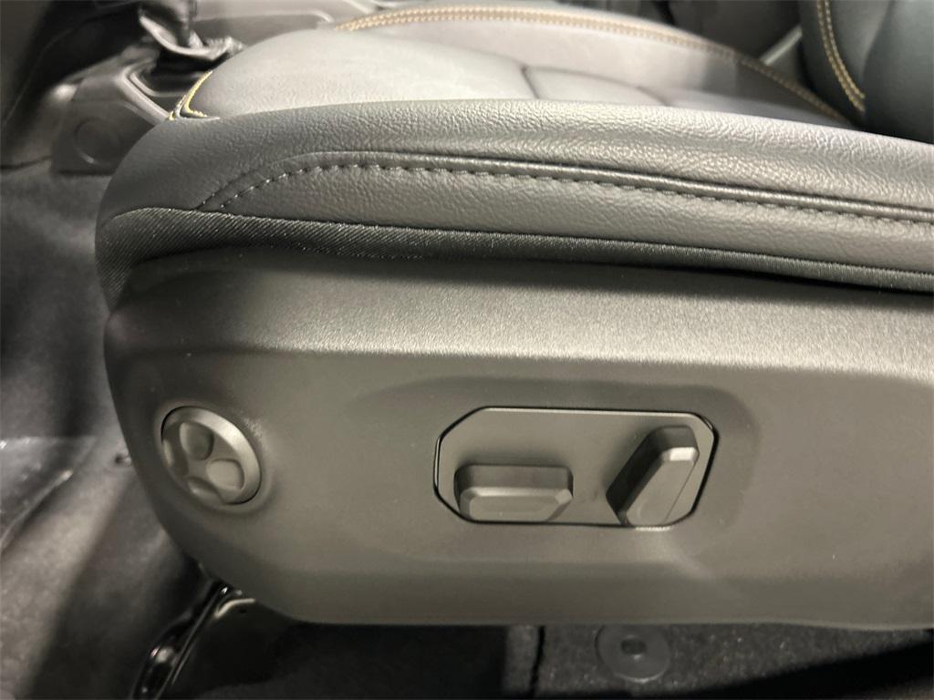 new 2025 Jeep Wrangler car, priced at $53,625