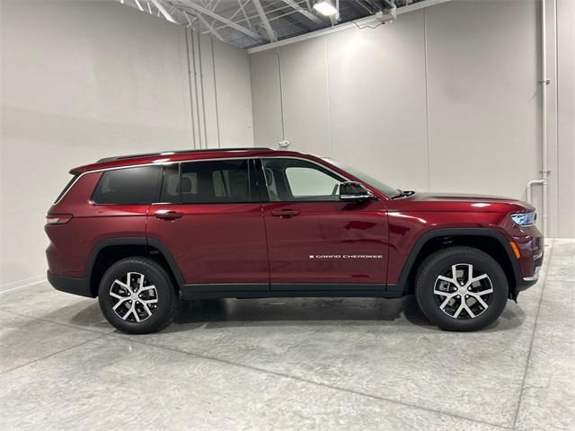 new 2025 Jeep Grand Cherokee L car, priced at $48,354