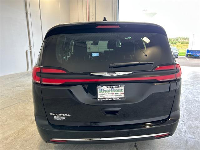 new 2024 Chrysler Pacifica car, priced at $36,393