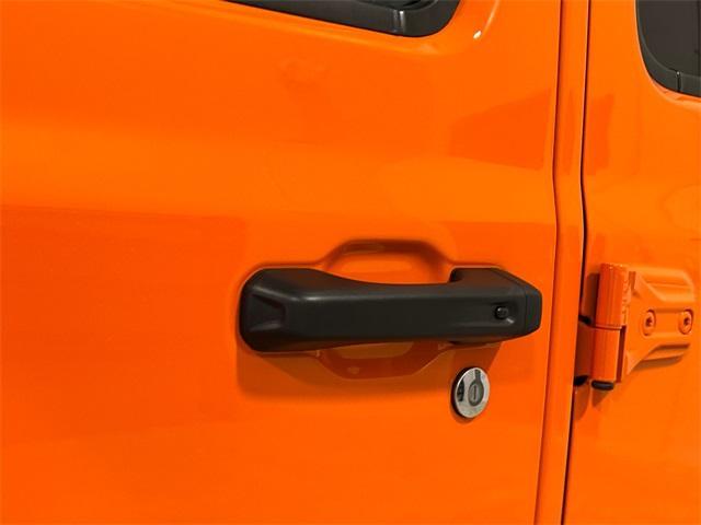 new 2025 Jeep Wrangler car, priced at $47,844
