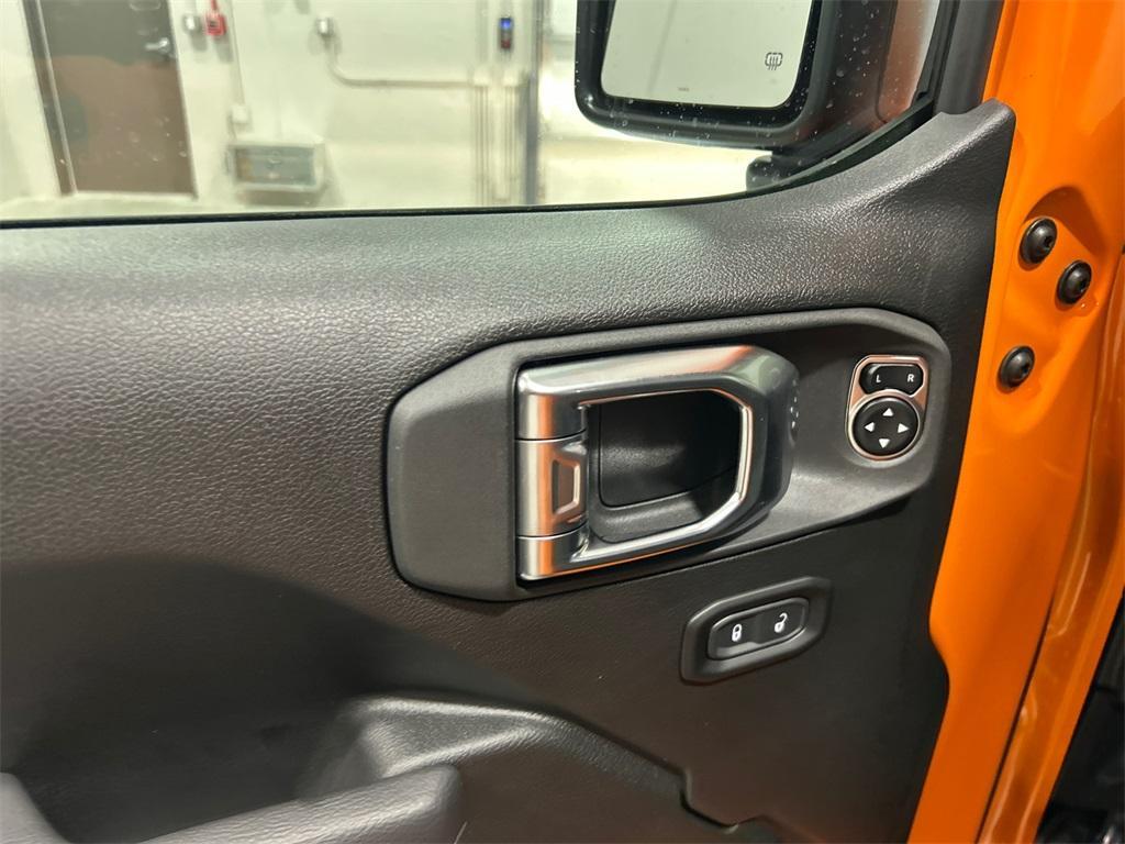 new 2025 Jeep Wrangler car, priced at $48,427