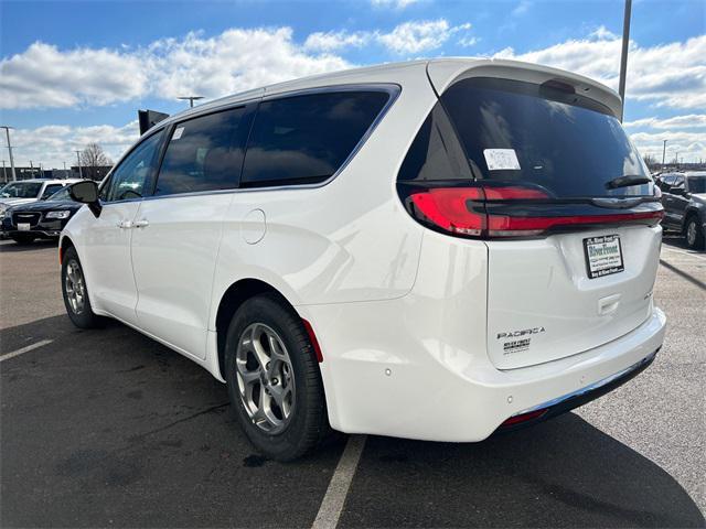 new 2024 Chrysler Pacifica car, priced at $45,993