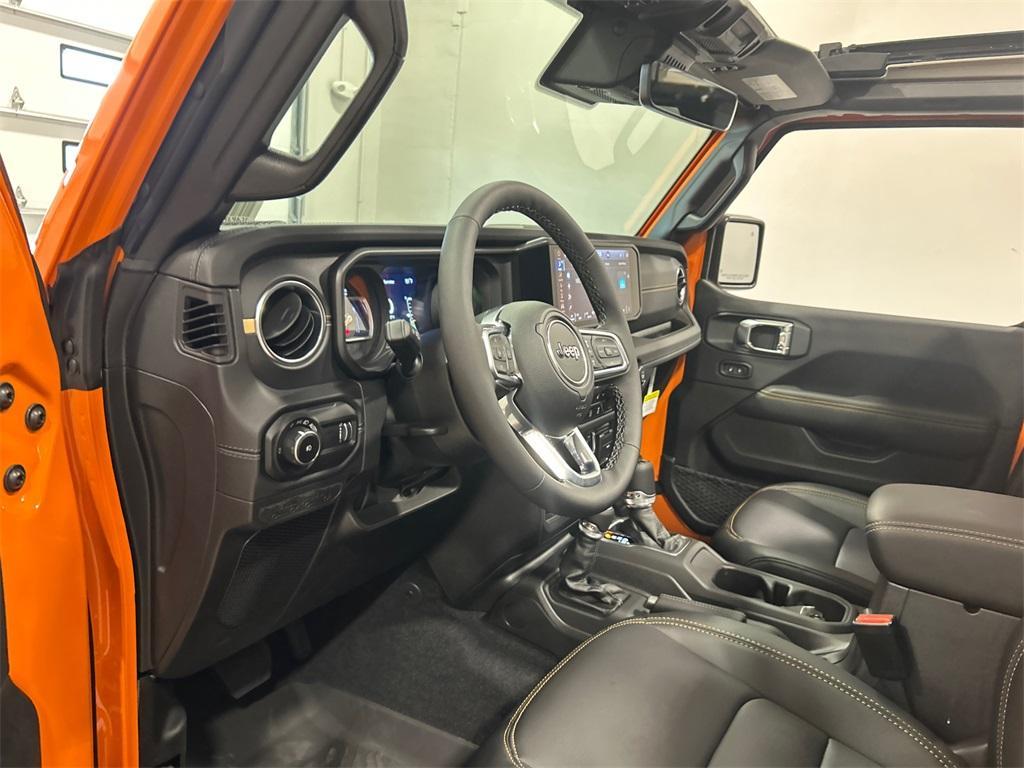 new 2025 Jeep Wrangler car, priced at $55,610