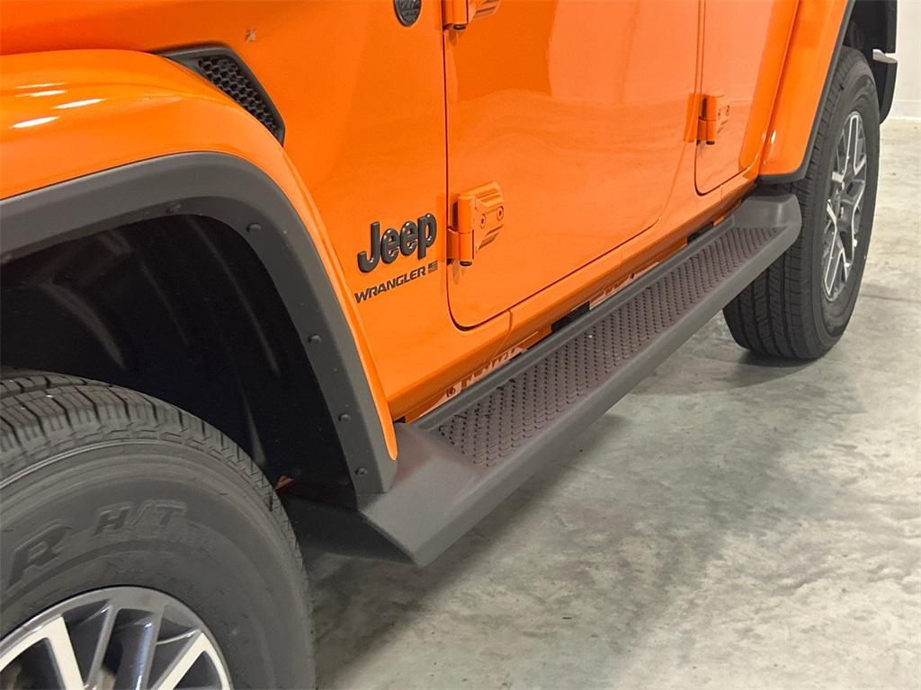 new 2025 Jeep Wrangler car, priced at $55,610
