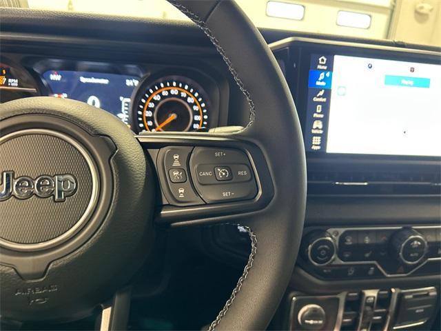 new 2025 Jeep Wrangler car, priced at $46,138