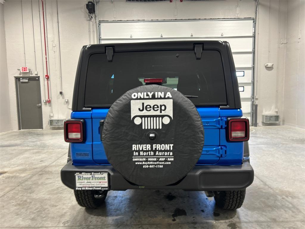 new 2025 Jeep Wrangler car, priced at $45,647