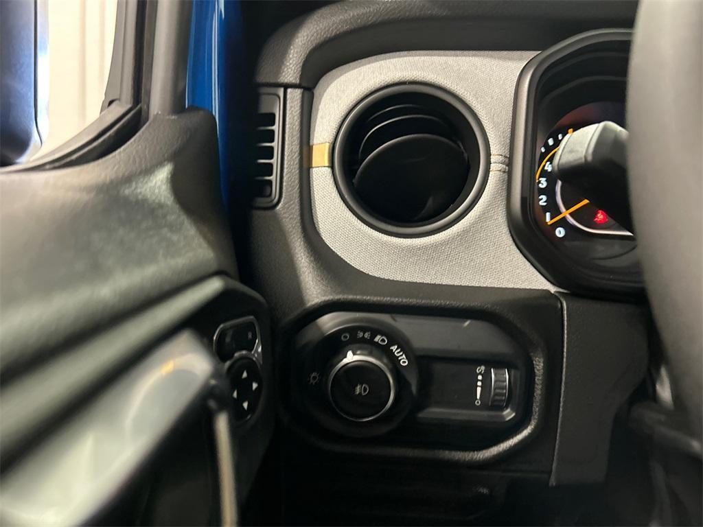 new 2025 Jeep Wrangler car, priced at $45,647