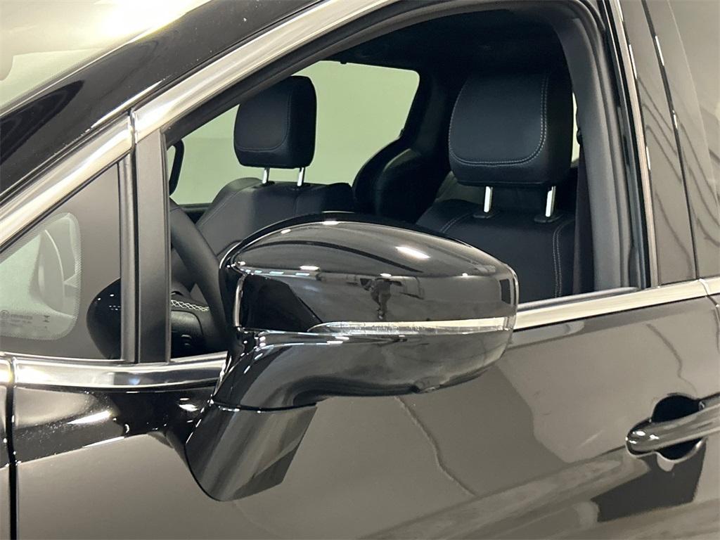 new 2025 Chrysler Pacifica car, priced at $41,422