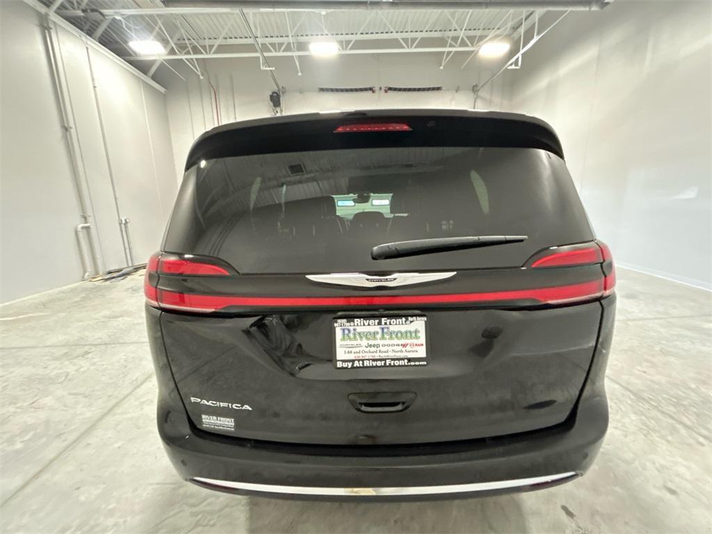 new 2025 Chrysler Pacifica car, priced at $41,422
