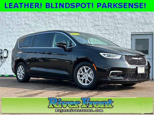 used 2023 Chrysler Pacifica car, priced at $32,250