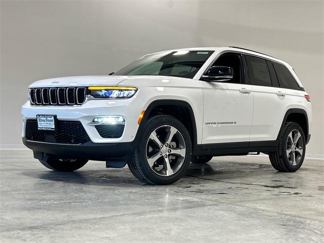 new 2025 Jeep Grand Cherokee car, priced at $49,385