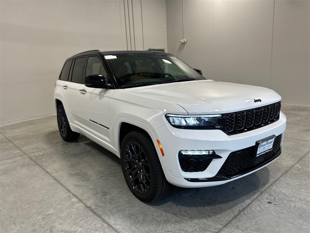 new 2025 Jeep Grand Cherokee car, priced at $62,281