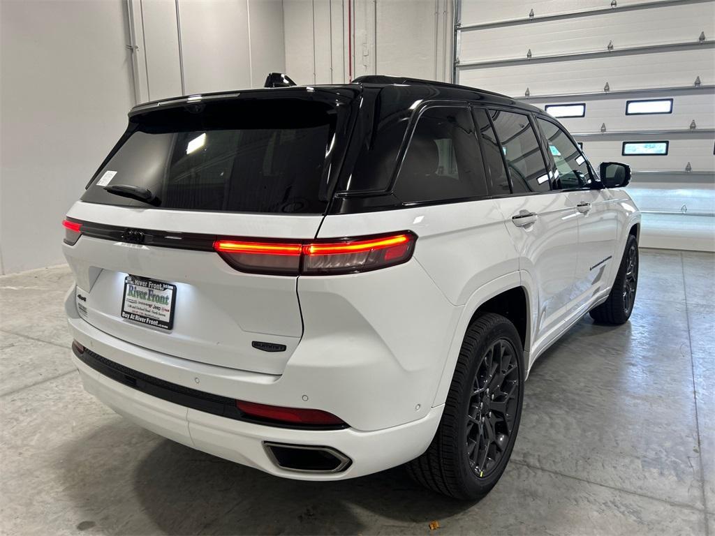 new 2025 Jeep Grand Cherokee car, priced at $62,281