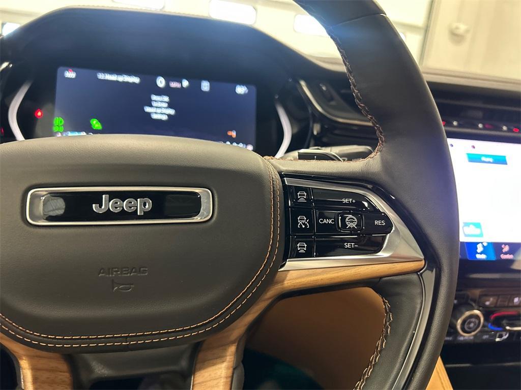 new 2025 Jeep Grand Cherokee car, priced at $62,281