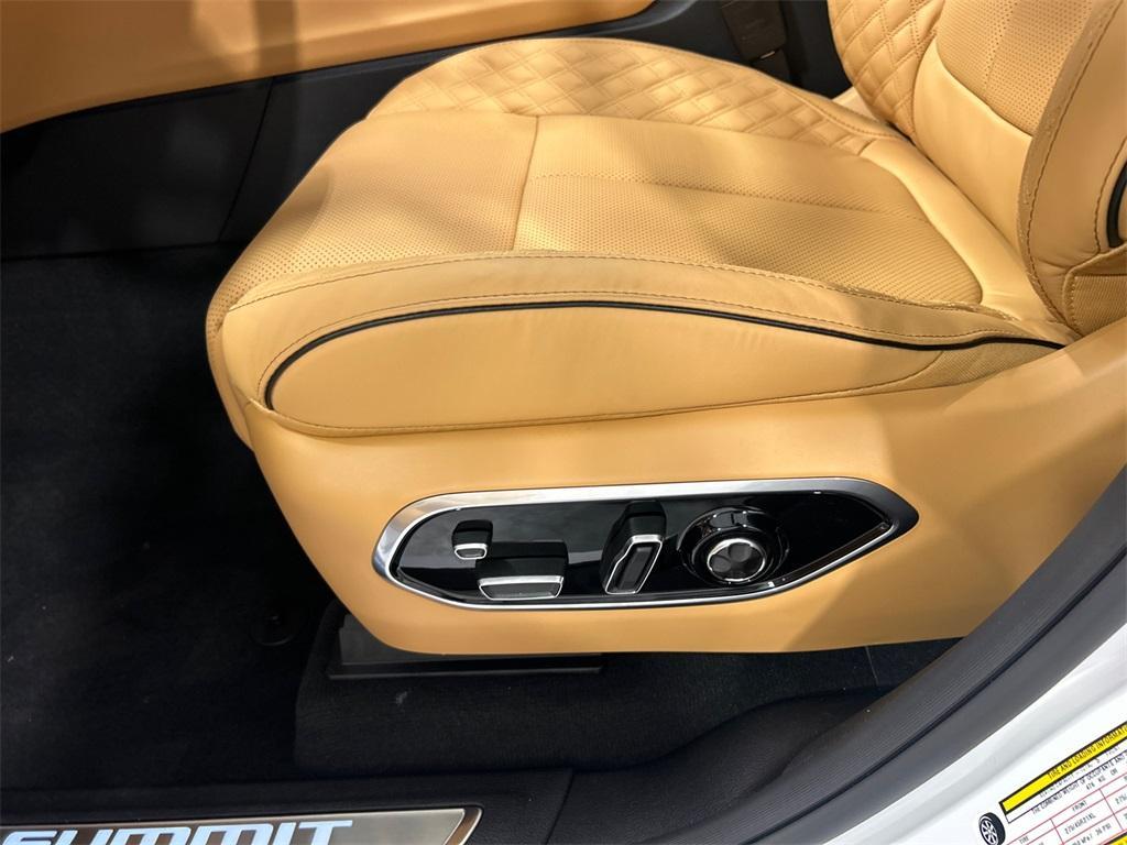 new 2025 Jeep Grand Cherokee car, priced at $62,281