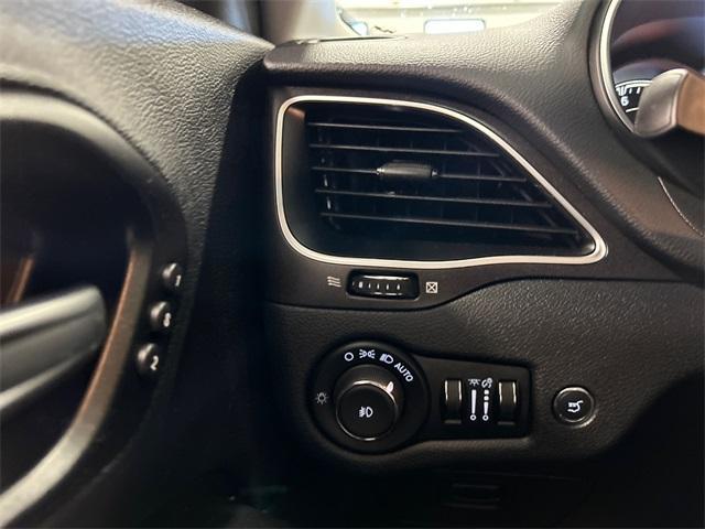 used 2021 Jeep Cherokee car, priced at $28,850