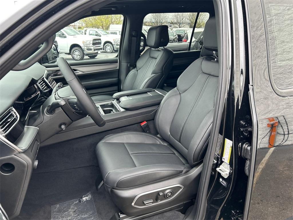 new 2024 Jeep Wagoneer car, priced at $68,679