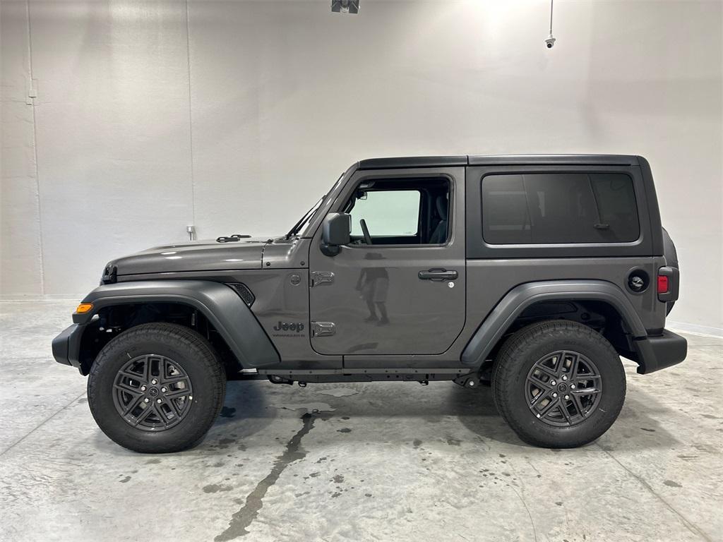 new 2025 Jeep Wrangler car, priced at $40,750