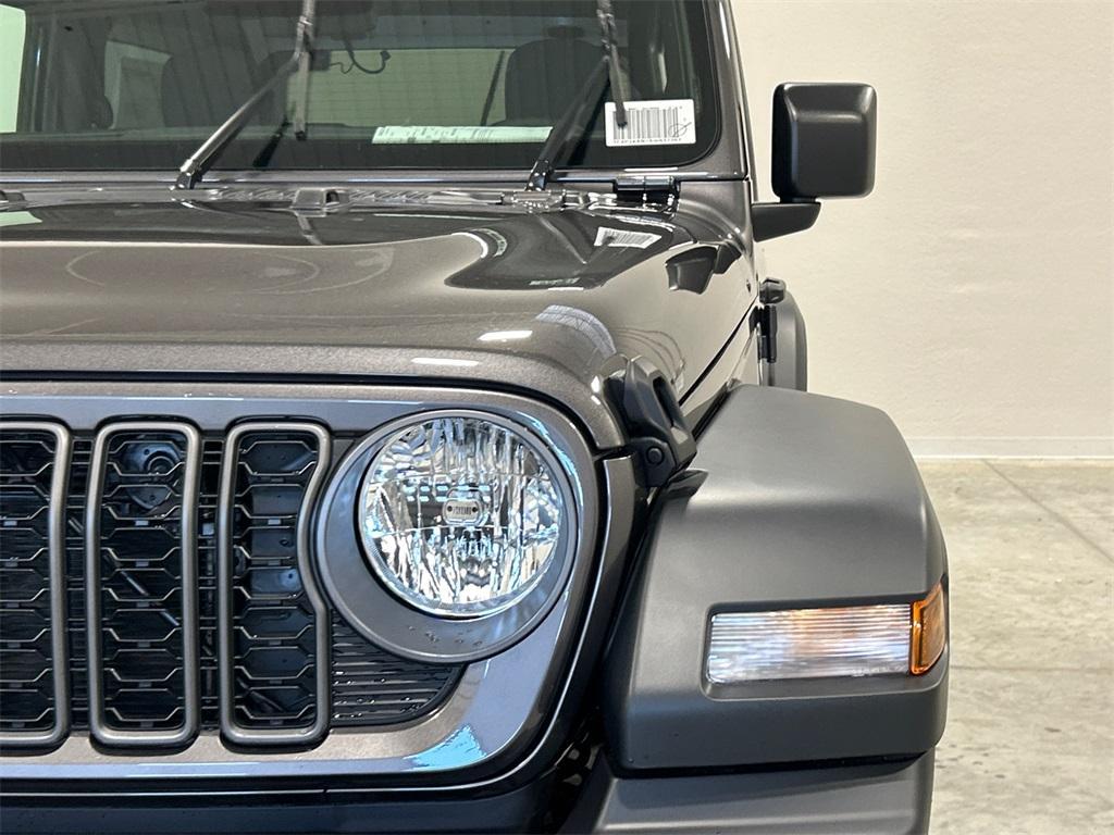 new 2025 Jeep Wrangler car, priced at $40,750