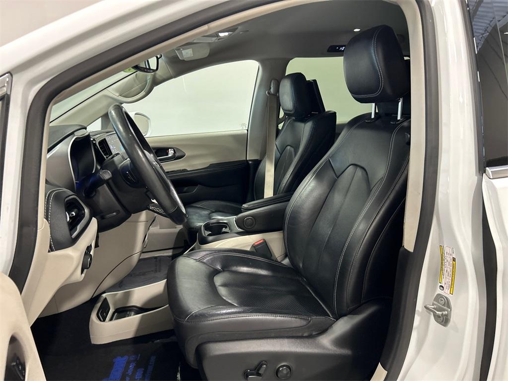 used 2022 Chrysler Pacifica Hybrid car, priced at $32,950