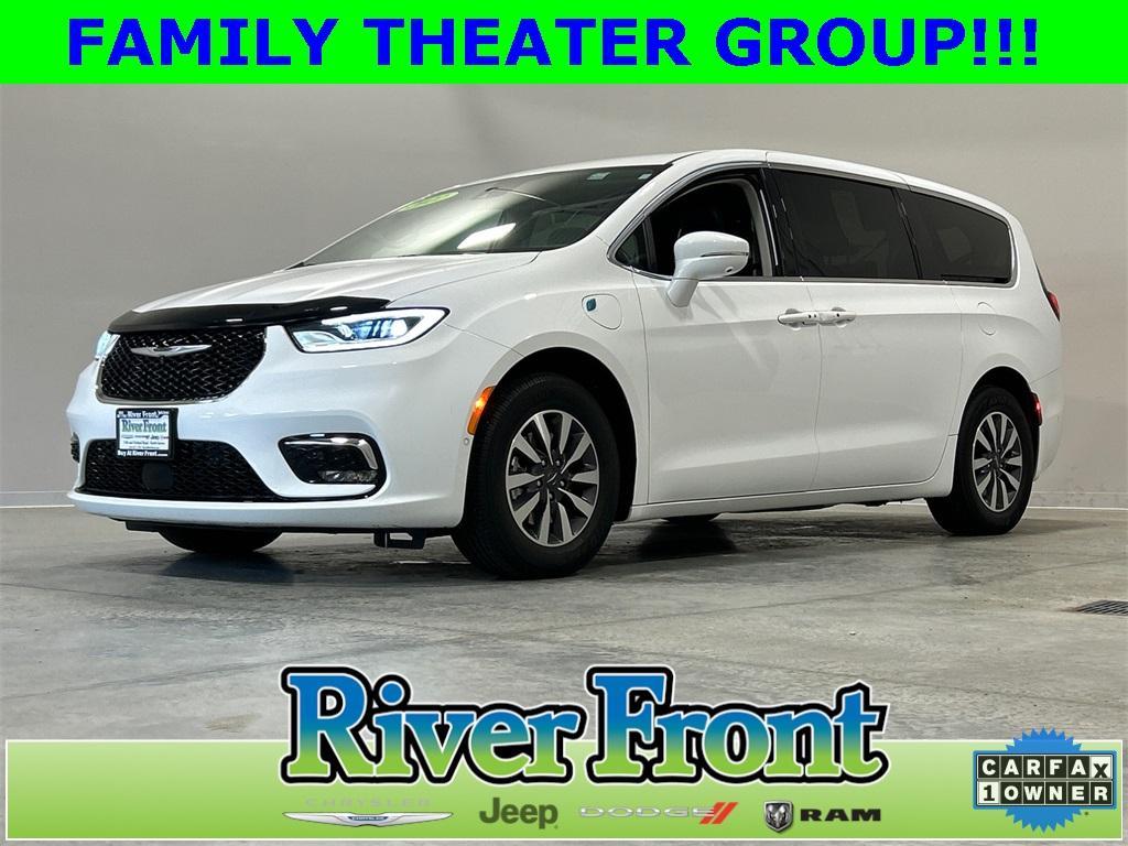 used 2022 Chrysler Pacifica Hybrid car, priced at $32,950