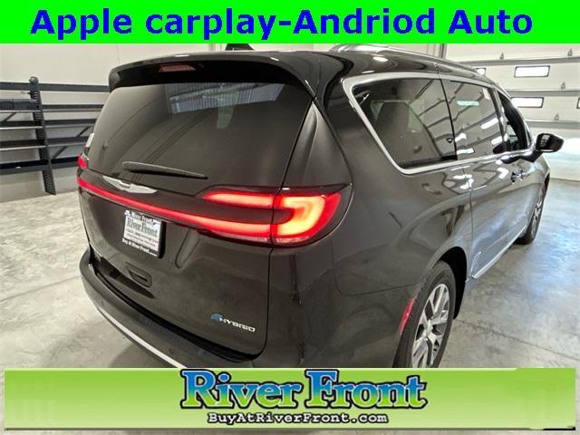 new 2025 Chrysler Pacifica Hybrid car, priced at $47,640