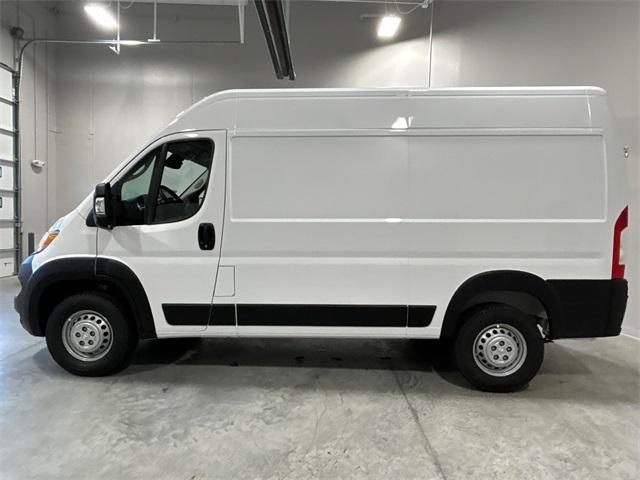 new 2025 Ram ProMaster 2500 car, priced at $49,458