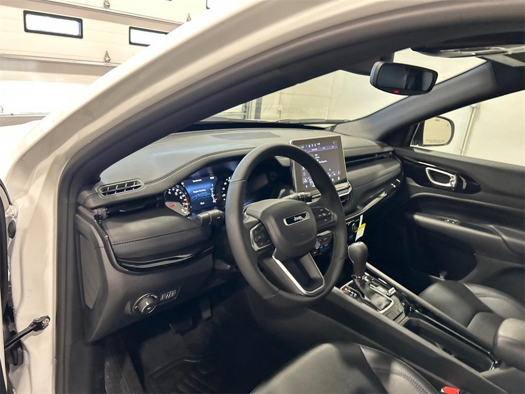 new 2026 Jeep Compass car, priced at $32,276