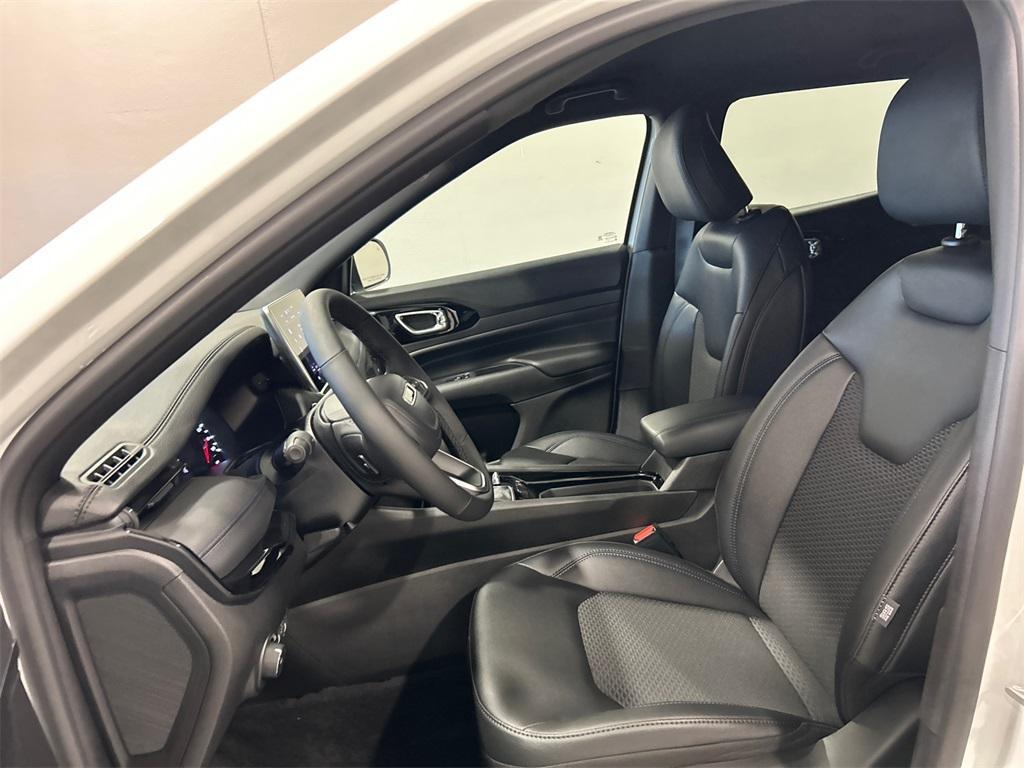 new 2026 Jeep Compass car, priced at $32,276
