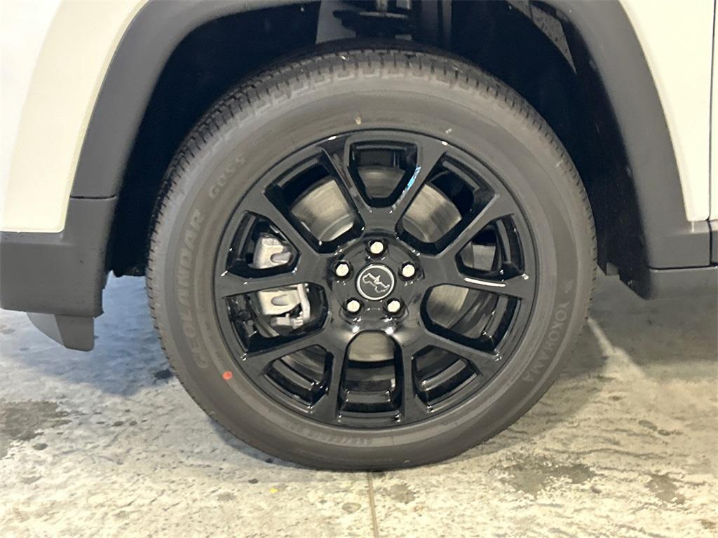 new 2026 Jeep Compass car, priced at $32,276