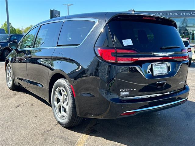 new 2024 Chrysler Pacifica car, priced at $48,917