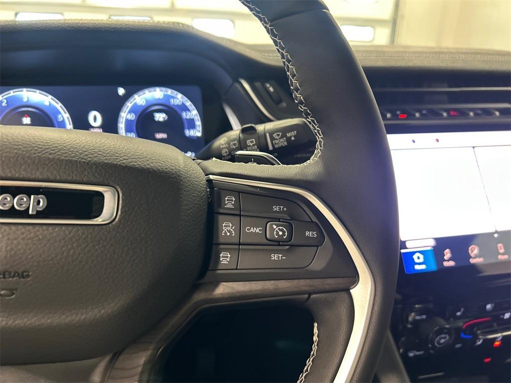 new 2025 Jeep Grand Cherokee car, priced at $49,335