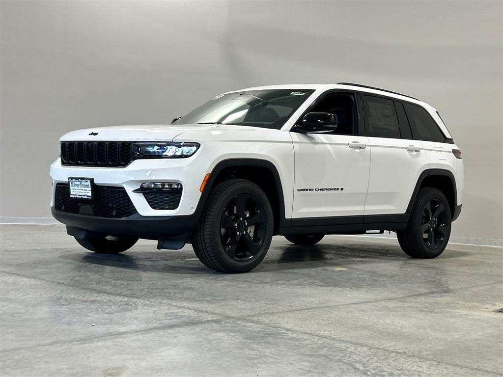 new 2025 Jeep Grand Cherokee car, priced at $49,335