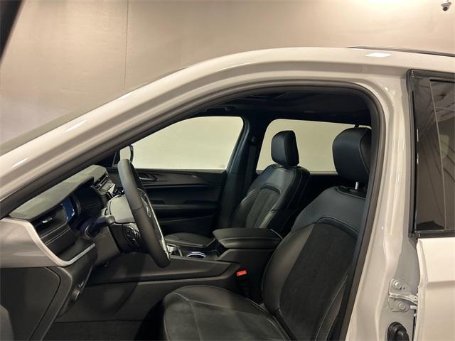 new 2025 Jeep Grand Cherokee L car, priced at $44,581