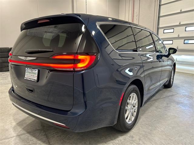 new 2025 Chrysler Pacifica car, priced at $41,055