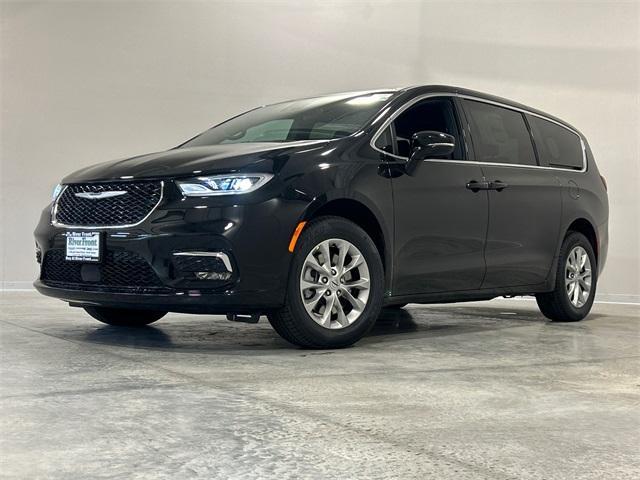 new 2025 Chrysler Pacifica car, priced at $43,988