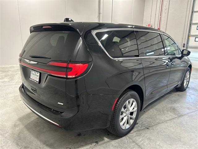 new 2025 Chrysler Pacifica car, priced at $43,988