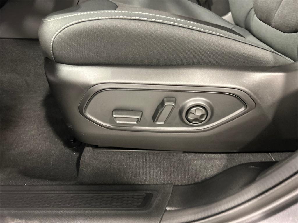 new 2025 Jeep Grand Cherokee car, priced at $39,649