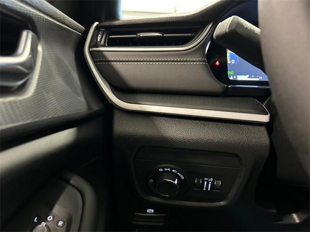 new 2025 Jeep Grand Cherokee car, priced at $42,511
