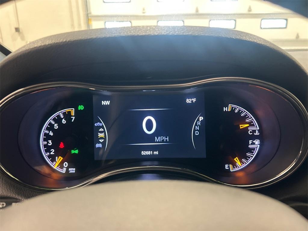 used 2022 Jeep Grand Cherokee WK car, priced at $28,350