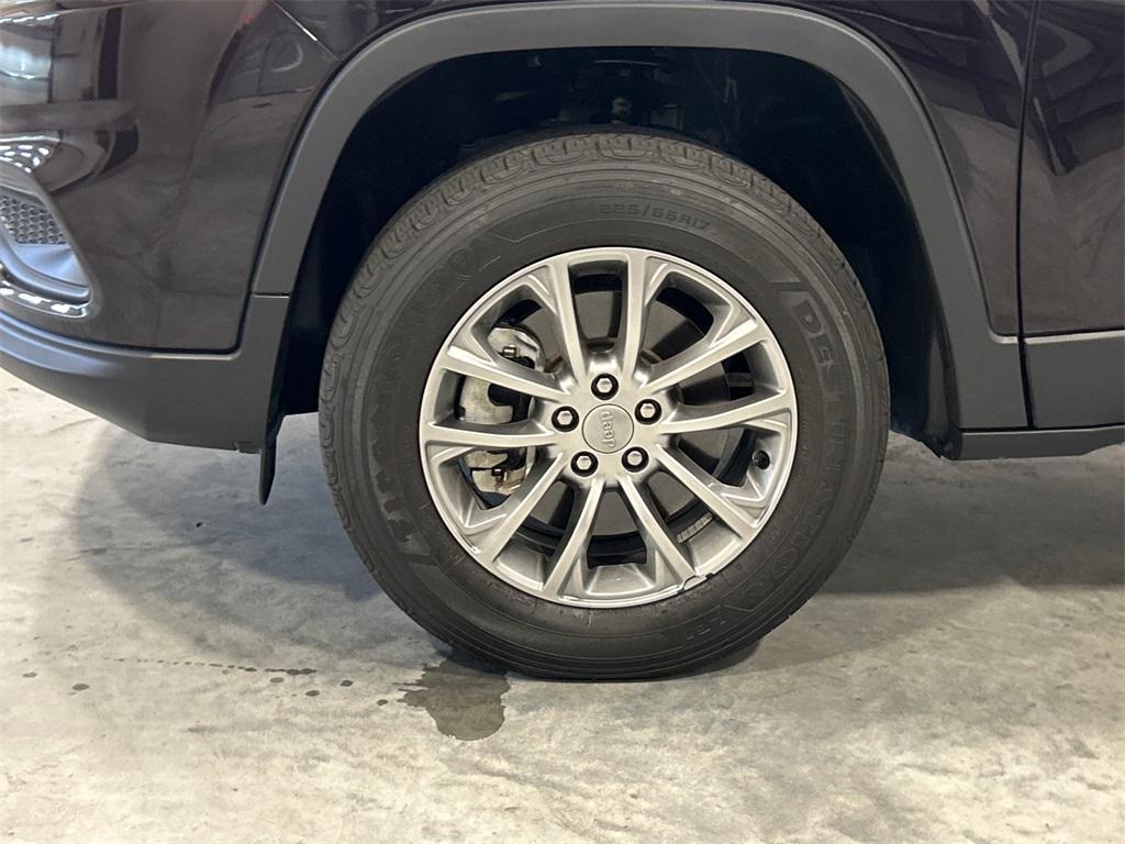 used 2021 Jeep Cherokee car, priced at $25,650