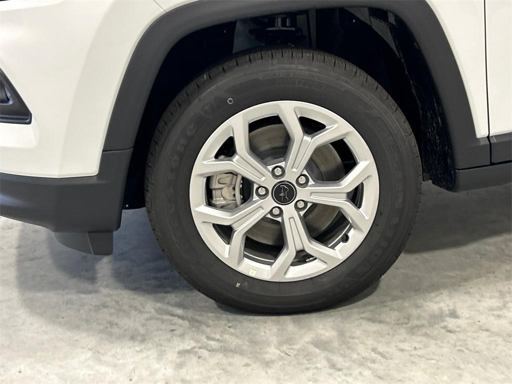 new 2025 Jeep Compass car, priced at $28,041