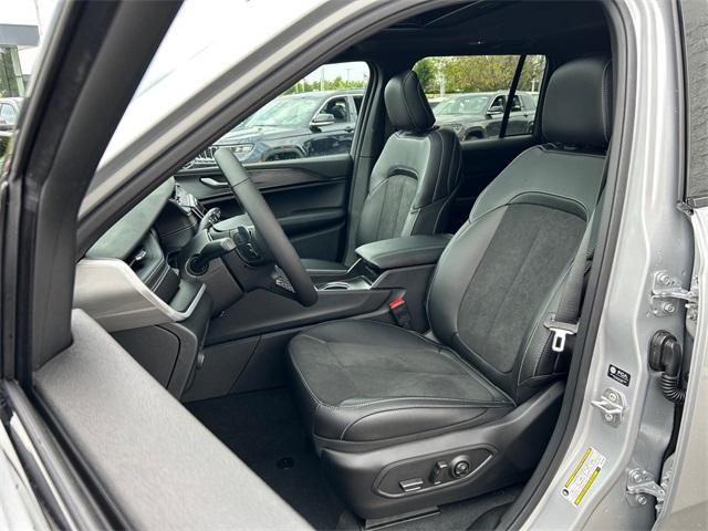 new 2024 Jeep Grand Cherokee car, priced at $41,432