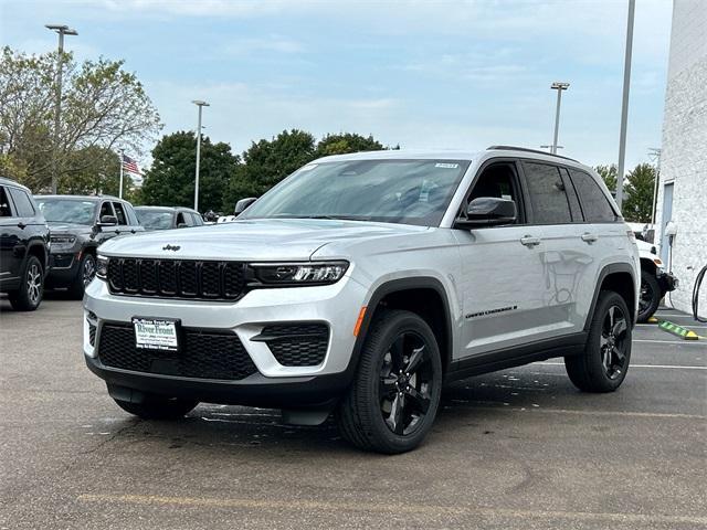 new 2024 Jeep Grand Cherokee car, priced at $41,432