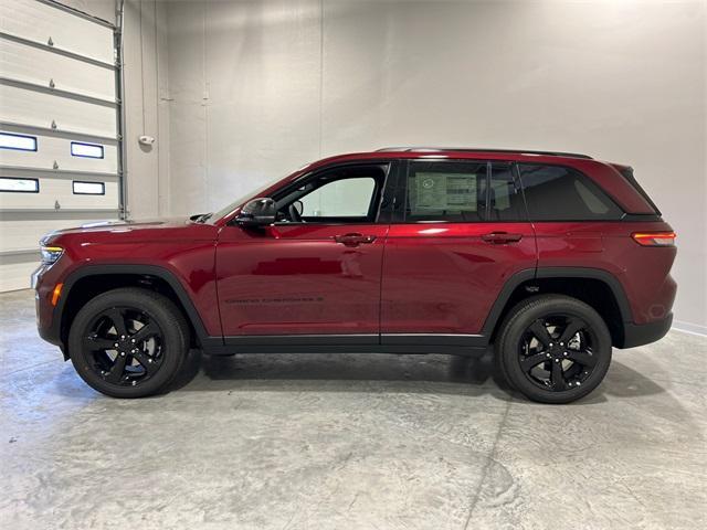 new 2025 Jeep Grand Cherokee car, priced at $41,981