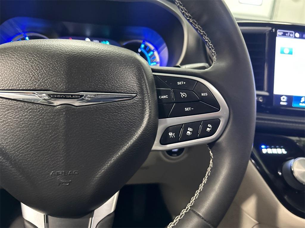 used 2022 Chrysler Pacifica Hybrid car, priced at $31,650