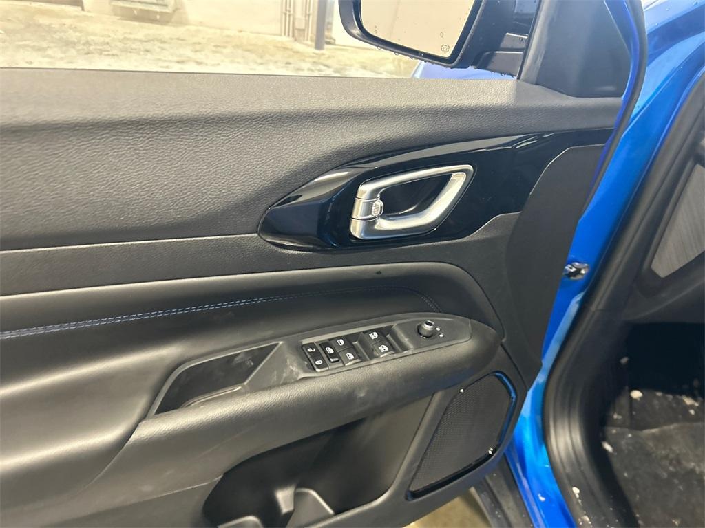 new 2025 Jeep Compass car, priced at $30,928