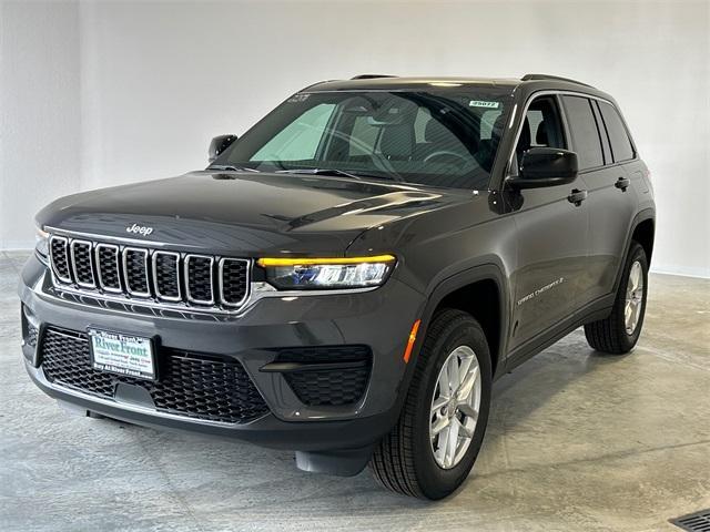 new 2025 Jeep Grand Cherokee car, priced at $43,482