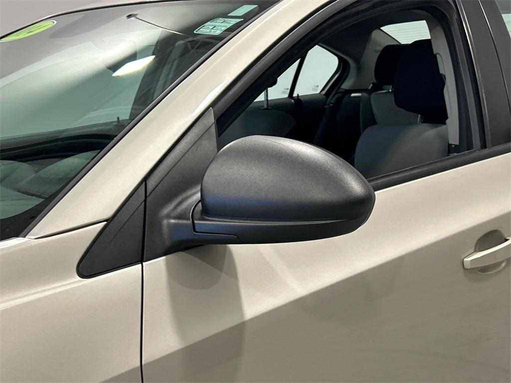 used 2014 Chevrolet Cruze car, priced at $6,650